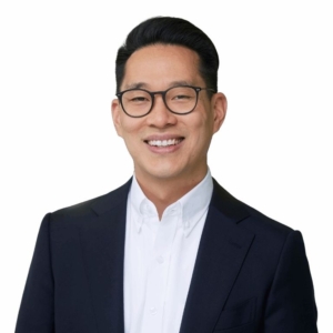 Headshot of Dr. Stan Sonu, MD.